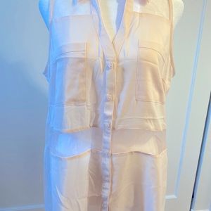 EXPRESS Sleeveless bottom down shirt size medium